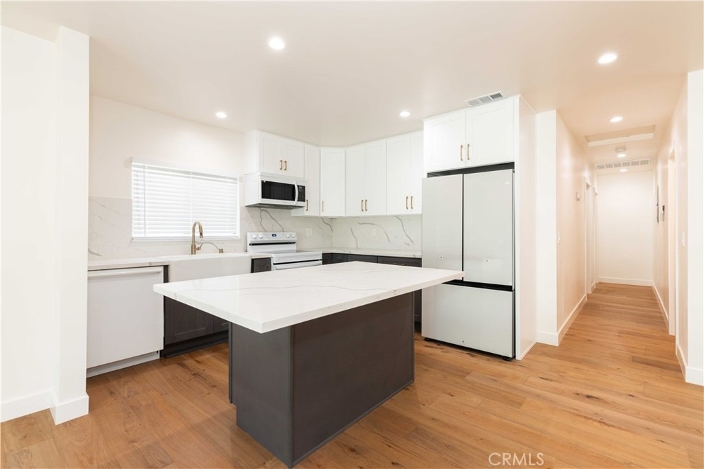 8006 Glider Avenue - Photo 14