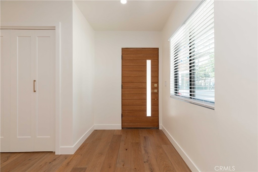 8006 Glider Avenue - Photo 9