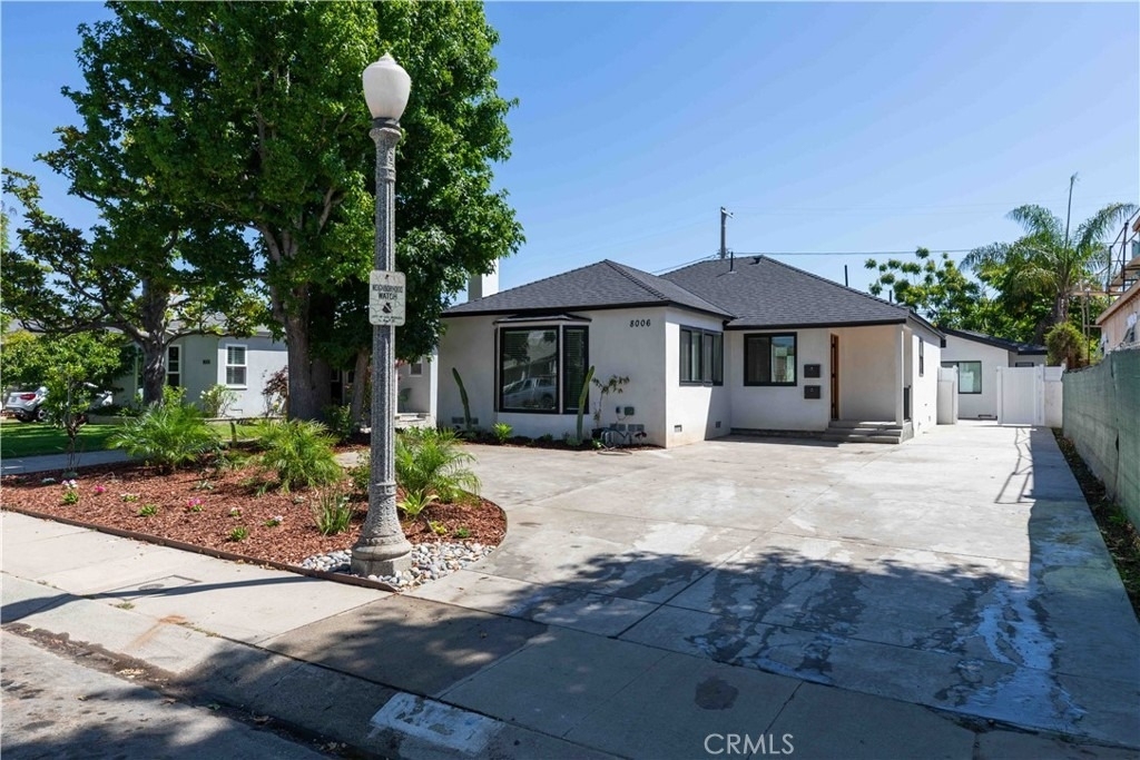 8006 Glider Avenue - Photo 4