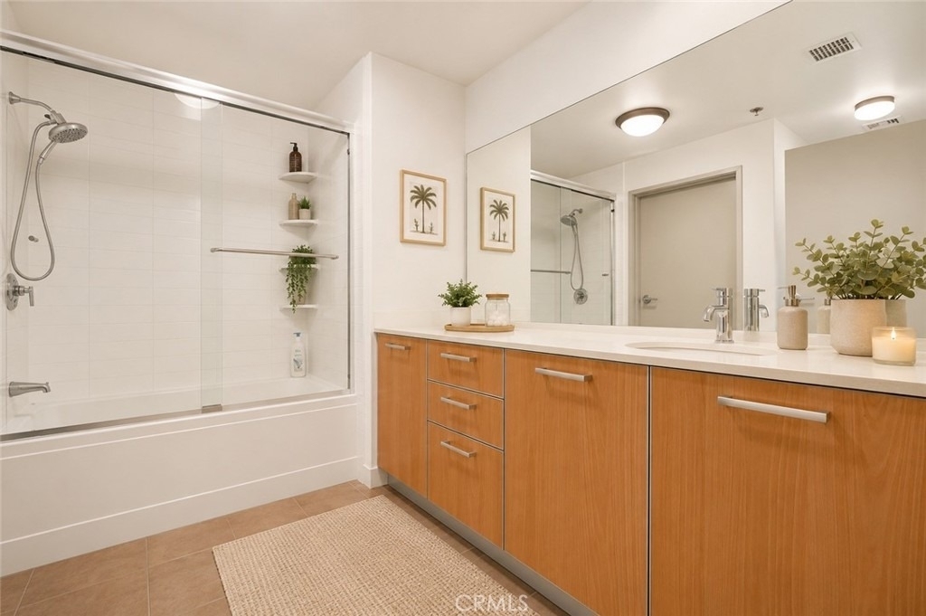 645 W 9th Street - Photo 10