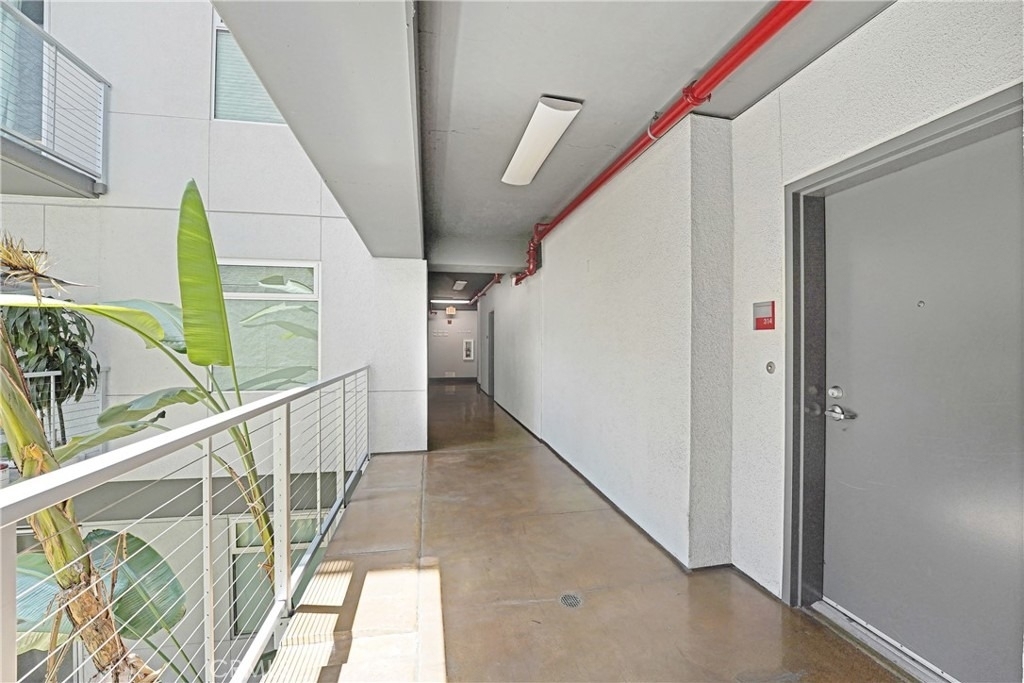 645 W 9th Street - Photo 12