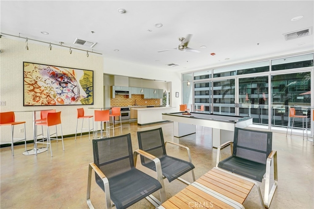 645 W 9th Street - Photo 13