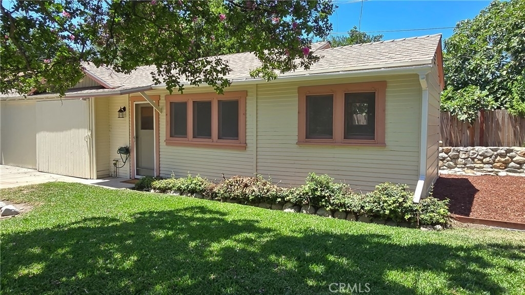 901 N Indian Hill Boulevard - Photo 18