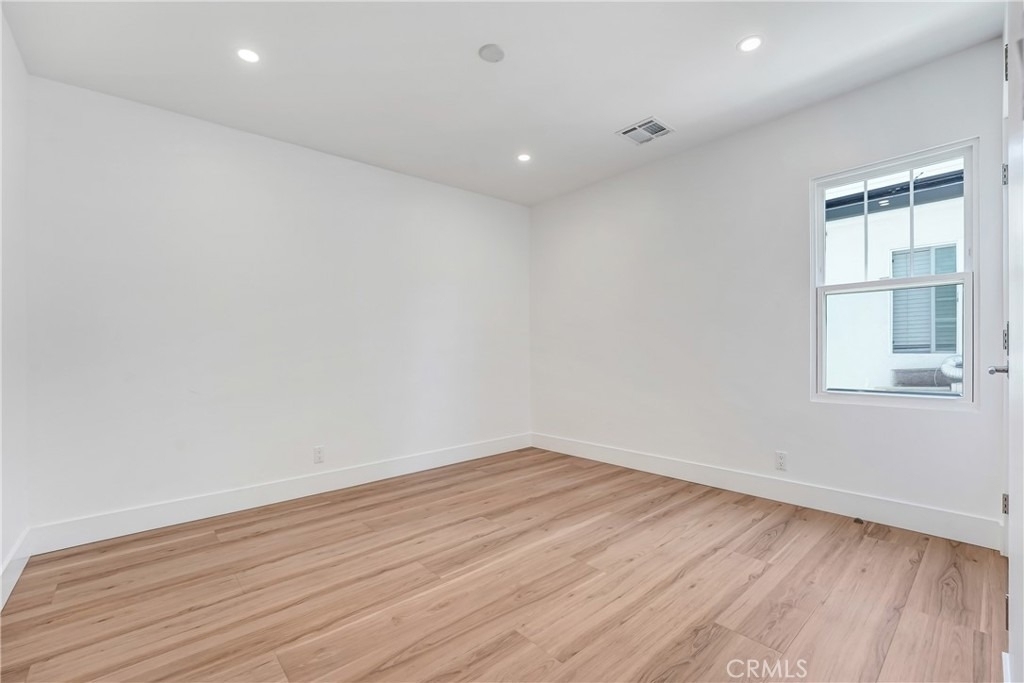 6722 Katherine Ave - Photo 10