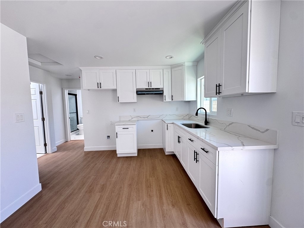2218 Continental Avenue - Photo 3