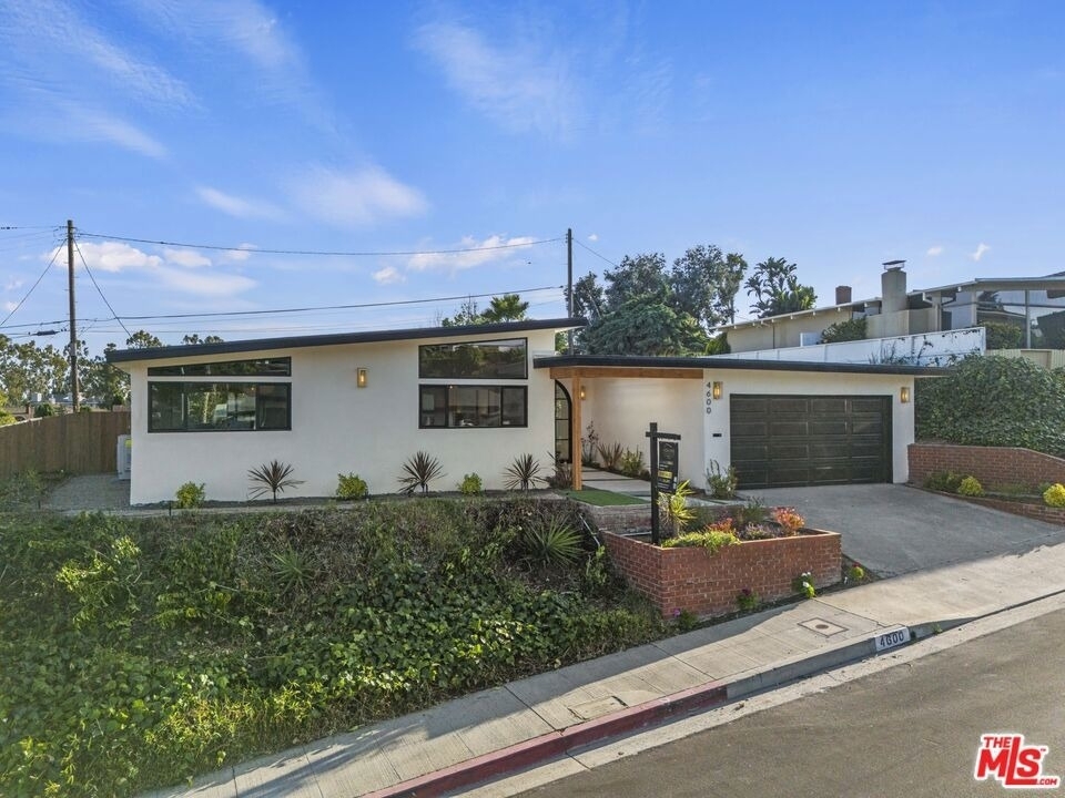 4600 Don Quixote Drive - Photo 3