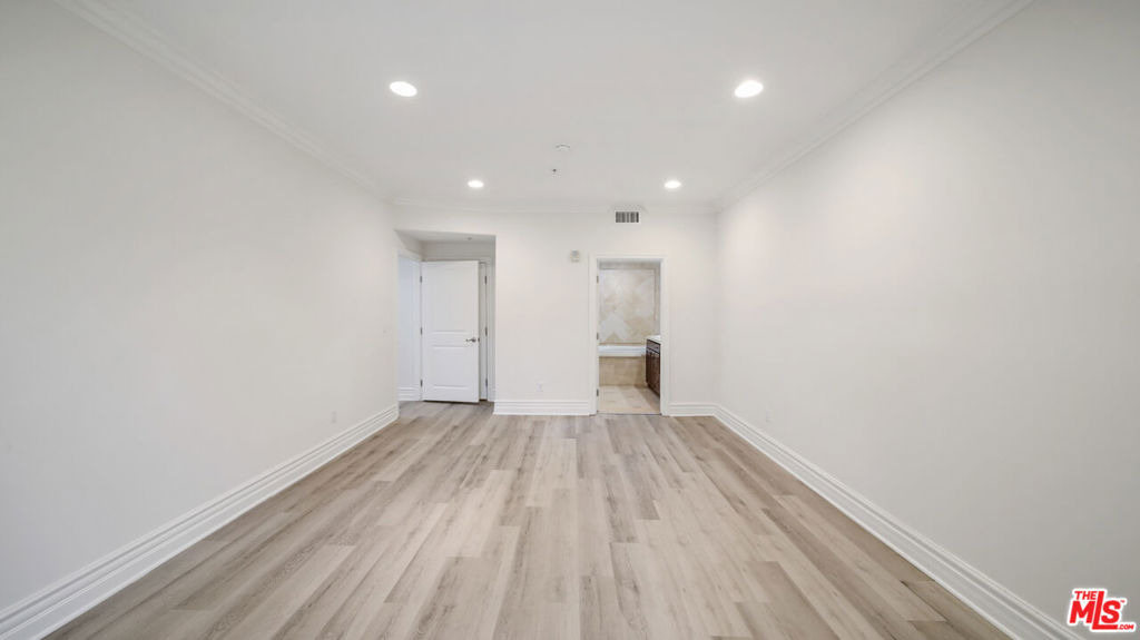 2306 Fox Hills Drive - Photo 24