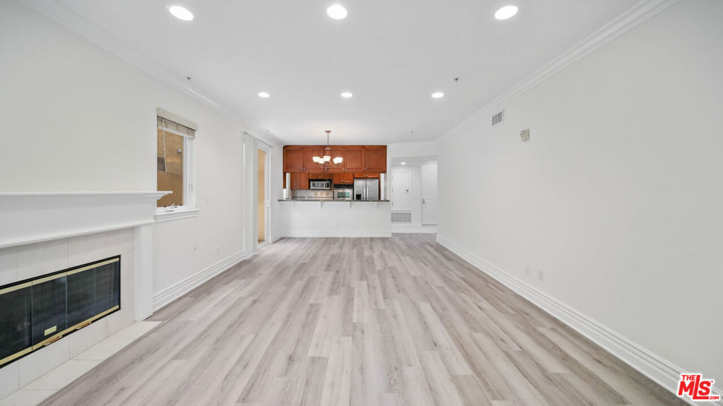2306 Fox Hills Drive - Photo 9