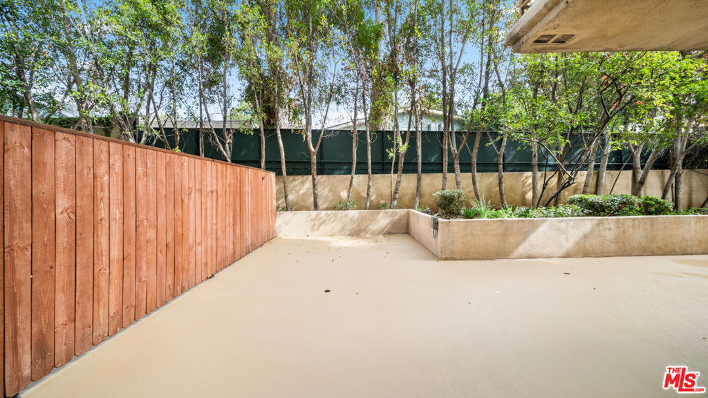 2306 Fox Hills Drive - Photo 14