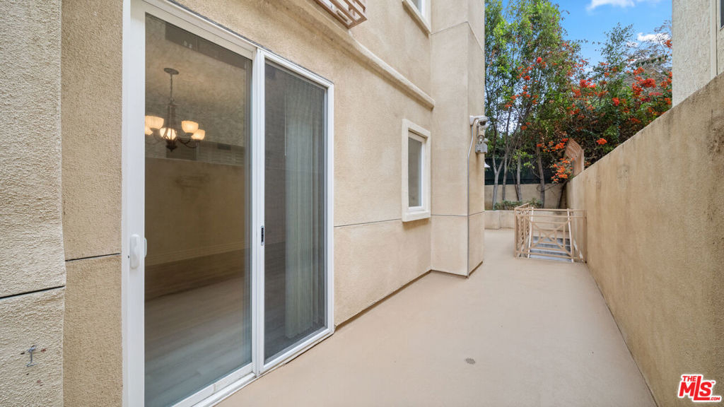 2306 Fox Hills Drive - Photo 10