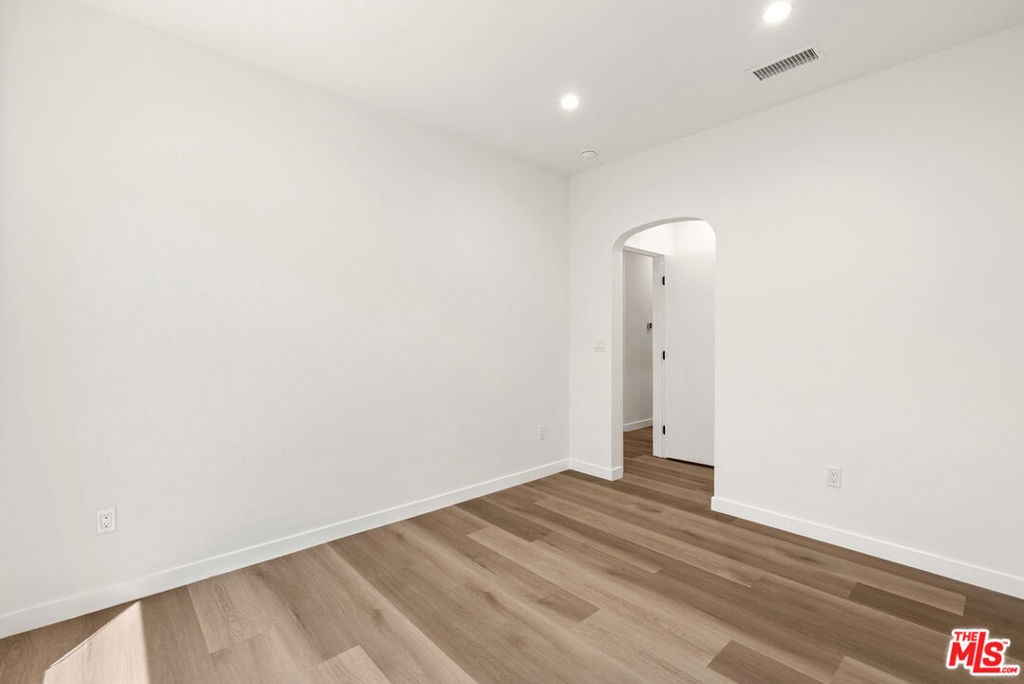 1305 Lucile Avenue - Photo 13