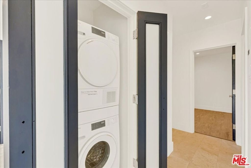 210 S Hamilton Drive - Photo 7