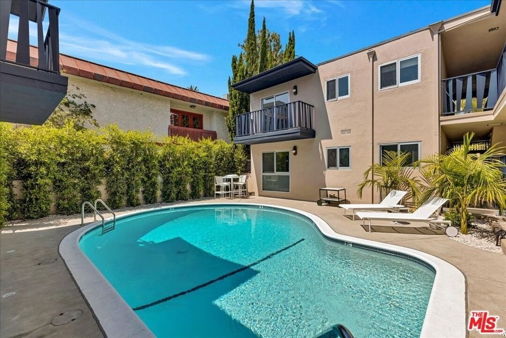 210 S Hamilton Drive - Photo 29