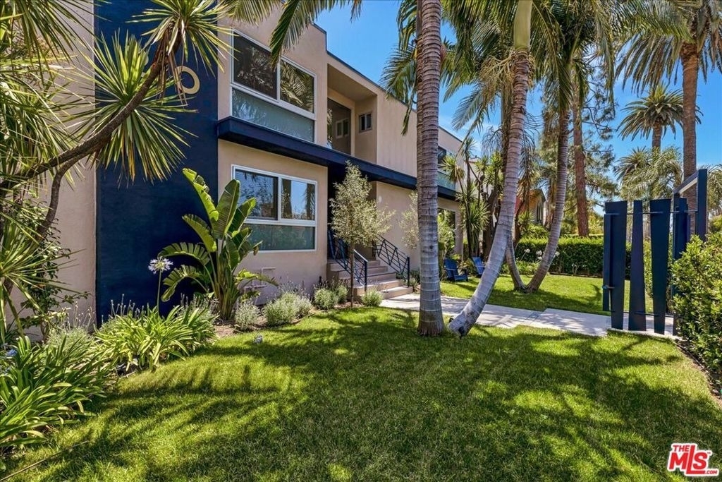 210 S Hamilton Drive - Photo 22