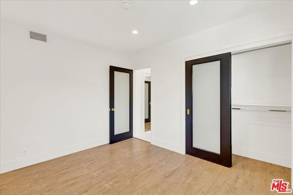 210 S Hamilton Drive - Photo 11