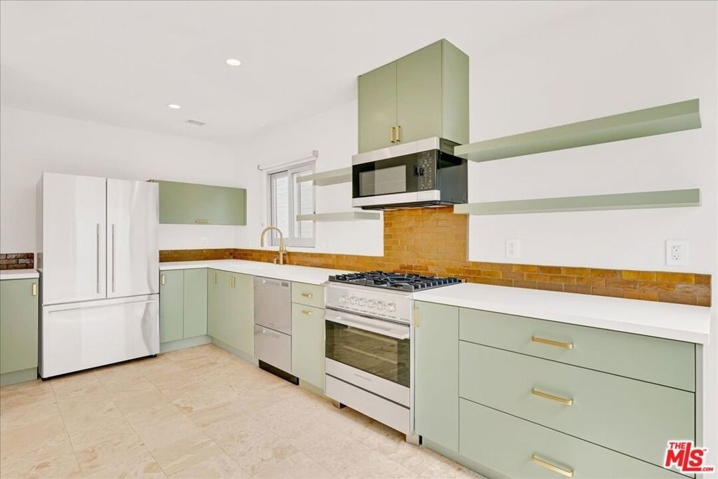 210 S Hamilton Drive - Photo 1