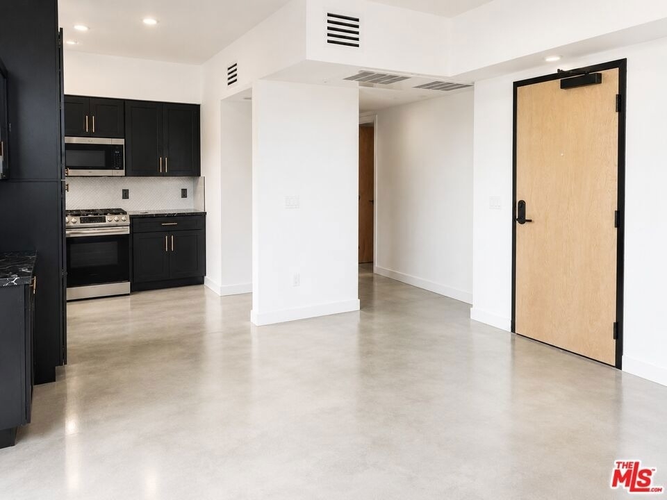 10867 Fruitland Drive - Photo 1