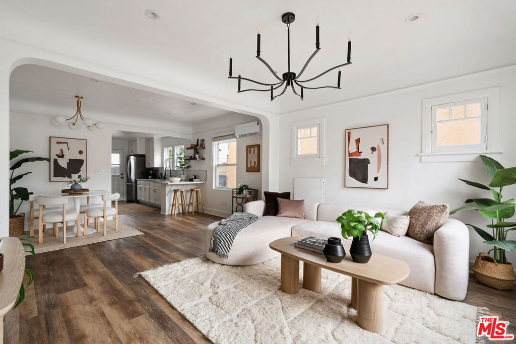607 W 111th Place - Photo 5