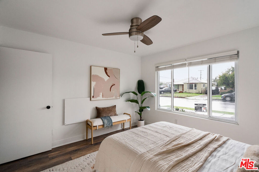 607 W 111th Place - Photo 16