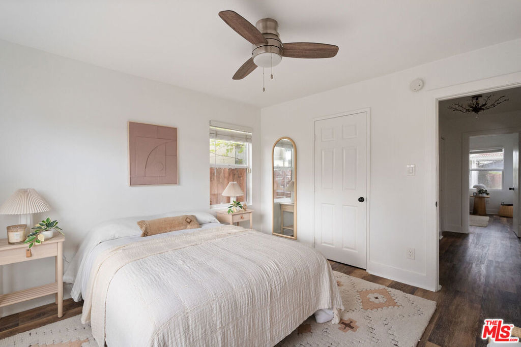 607 W 111th Place - Photo 18