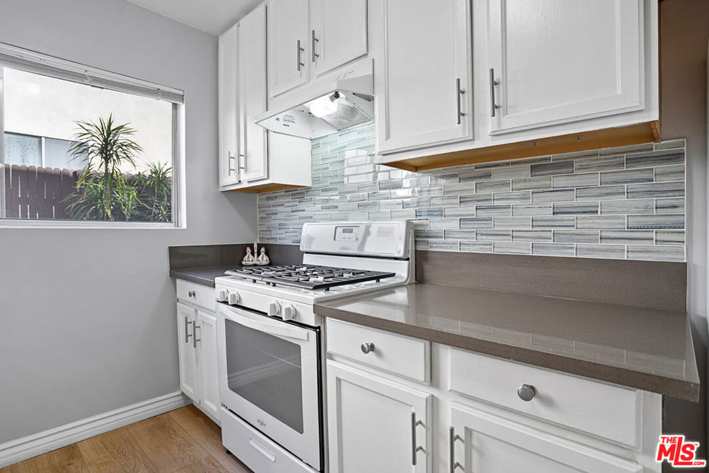 11743 Mayfield - Photo 7
