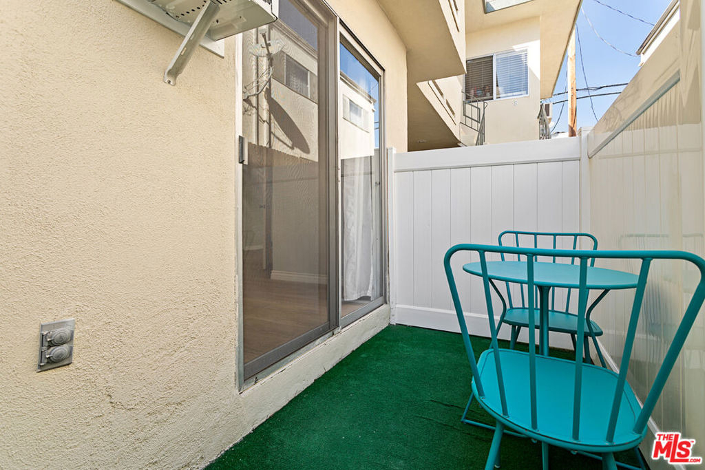 11743 Mayfield - Photo 3