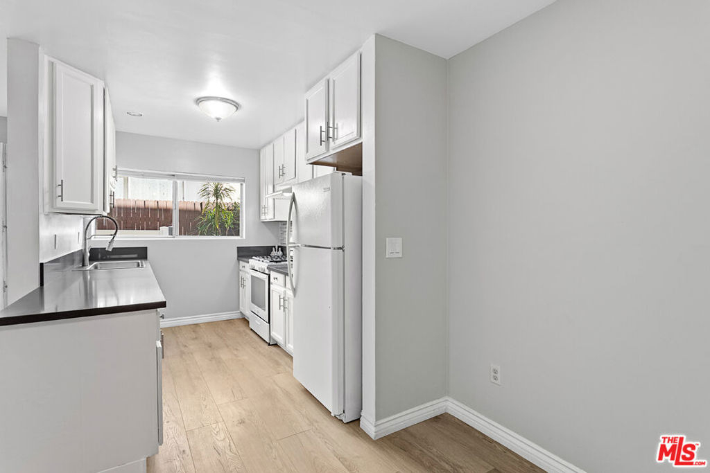 11743 Mayfield - Photo 5