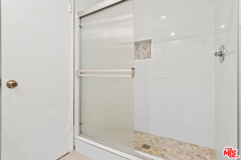 11743 Mayfield - Photo 17