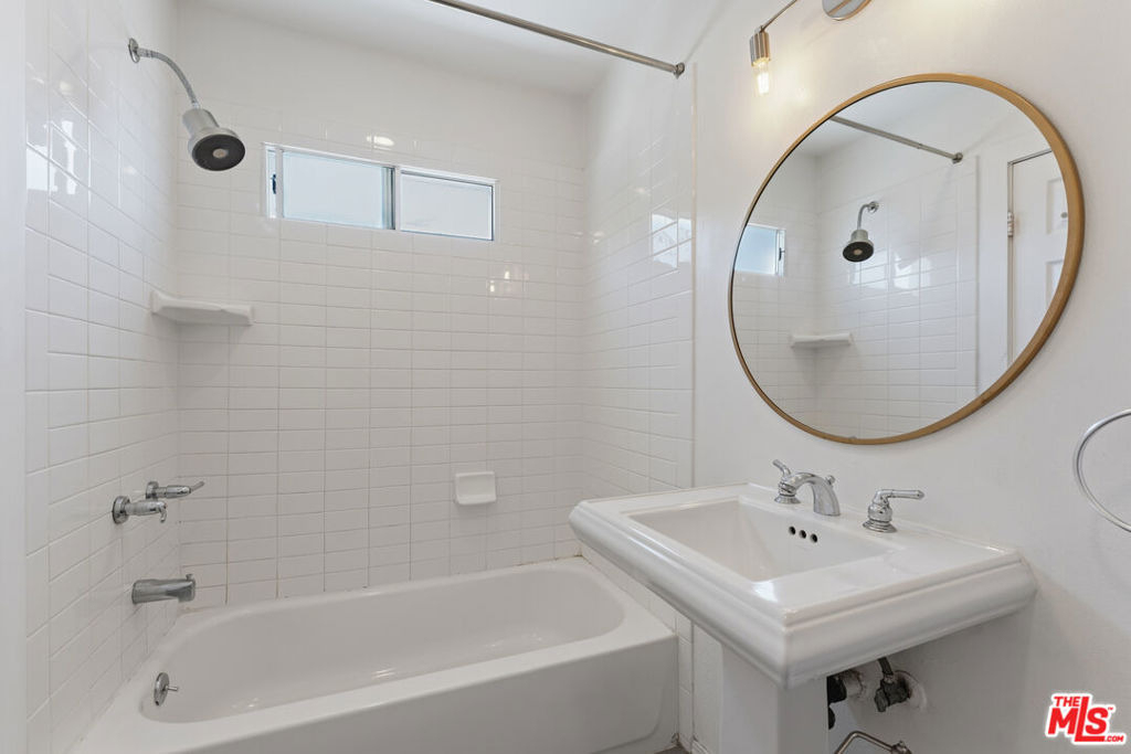 422 James Street - Photo 18