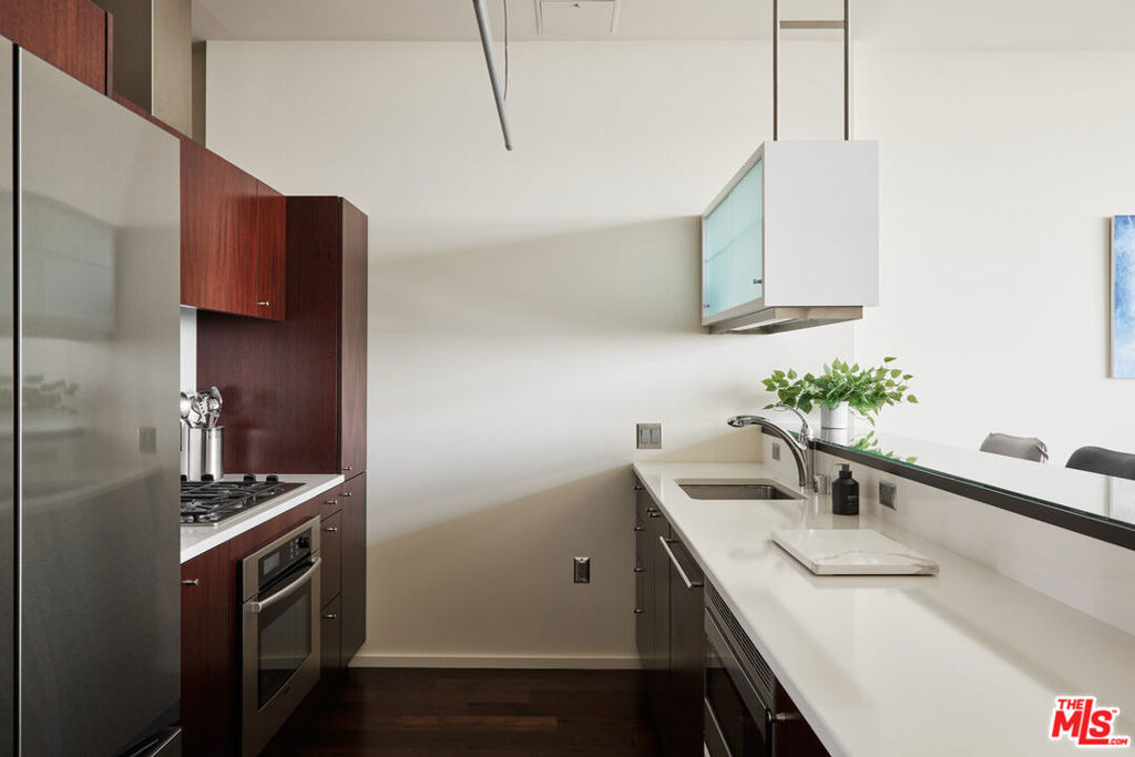 1155 S Grand Avenue - Photo 8