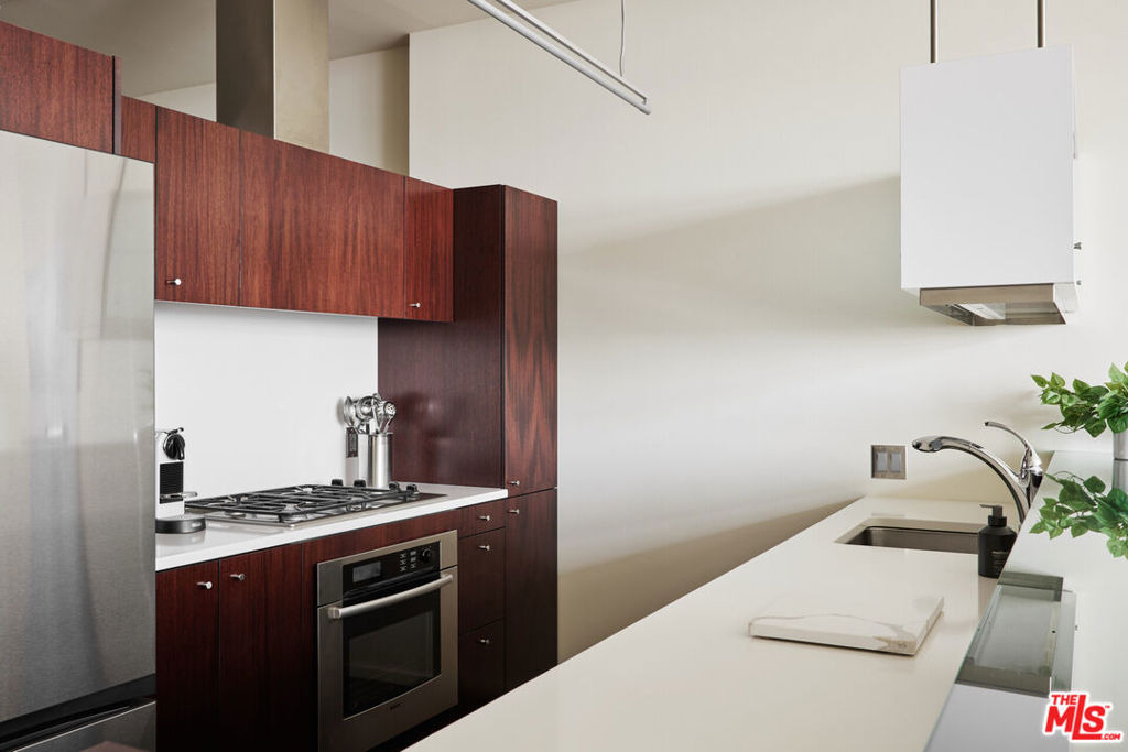1155 S Grand Avenue - Photo 9