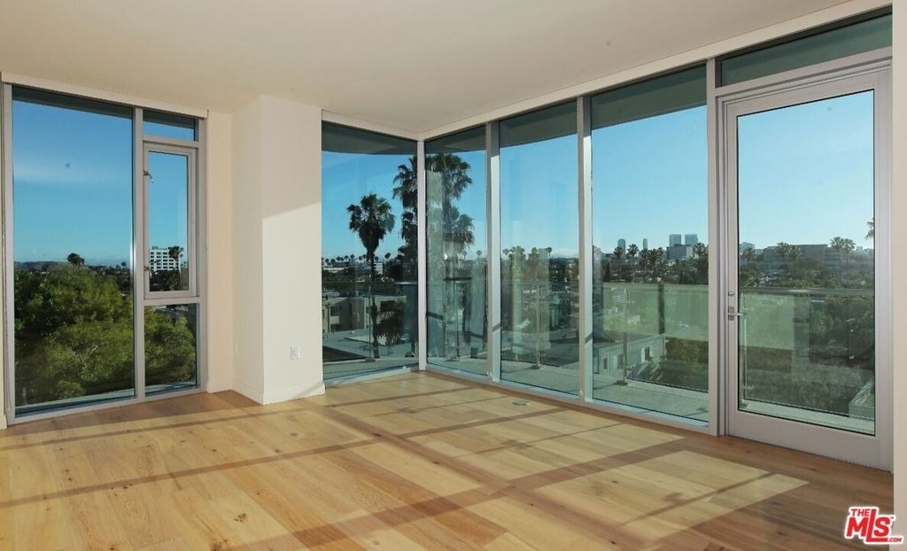 8500 Burton Way - Photo 23
