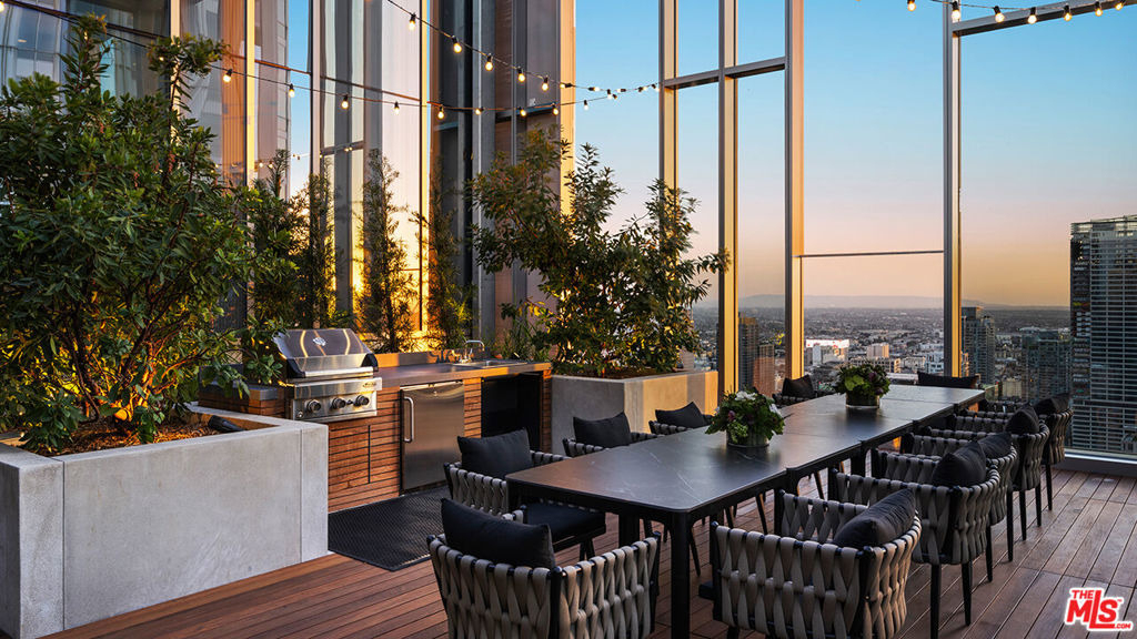 744 S Figueroa Street - Photo 48