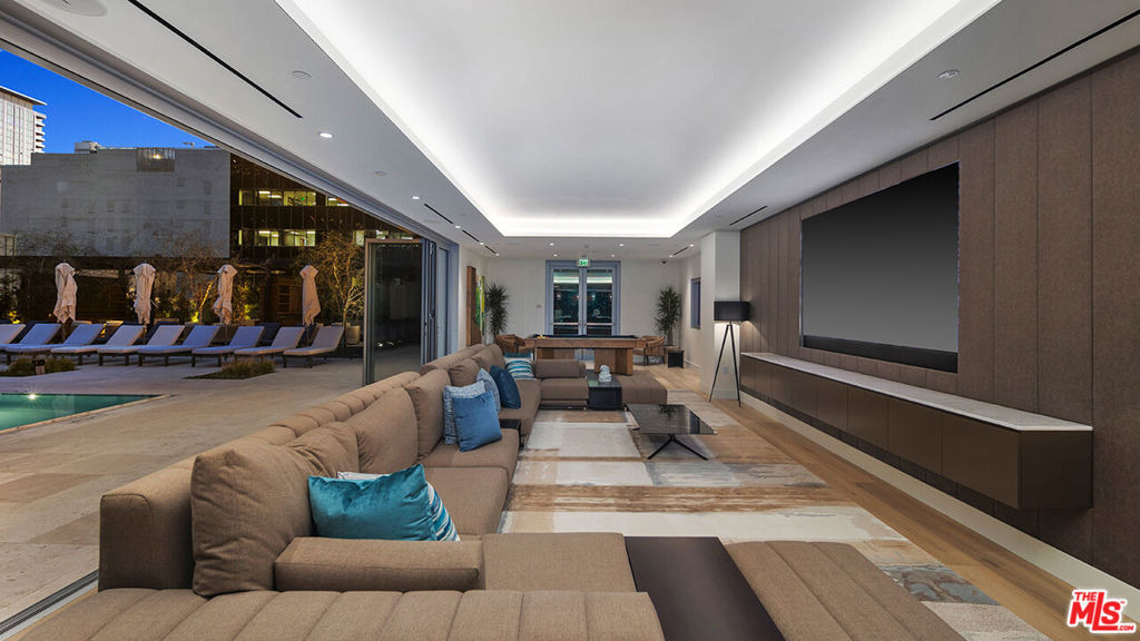 744 S Figueroa Street - Photo 24
