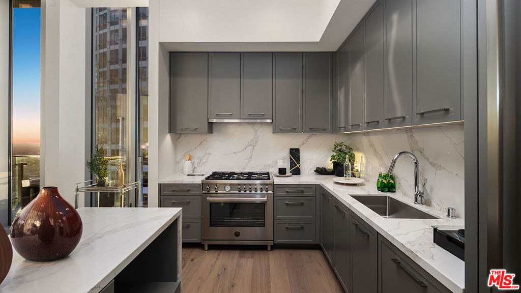 744 S Figueroa Street - Photo 16
