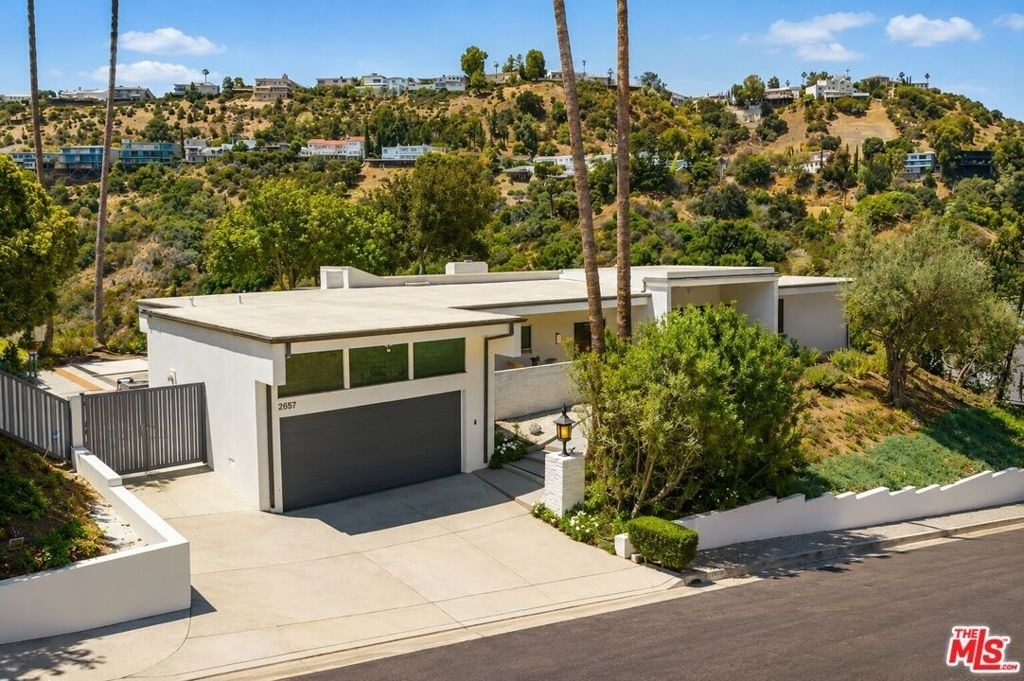 2657 Zorada Drive - Photo 35