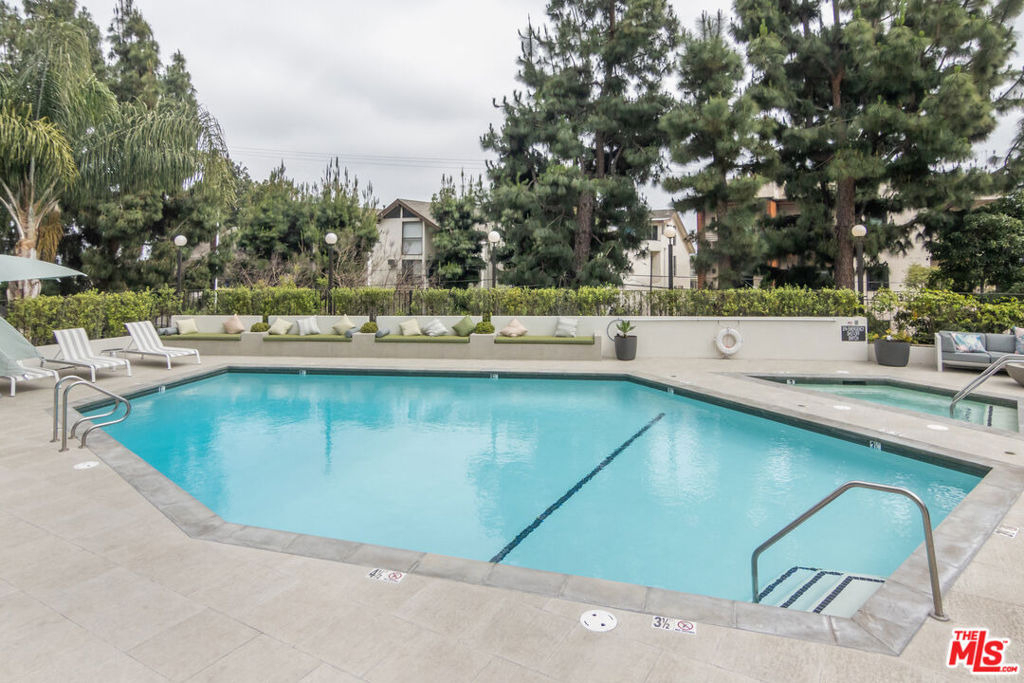 8787 Shoreham Drive - Photo 23