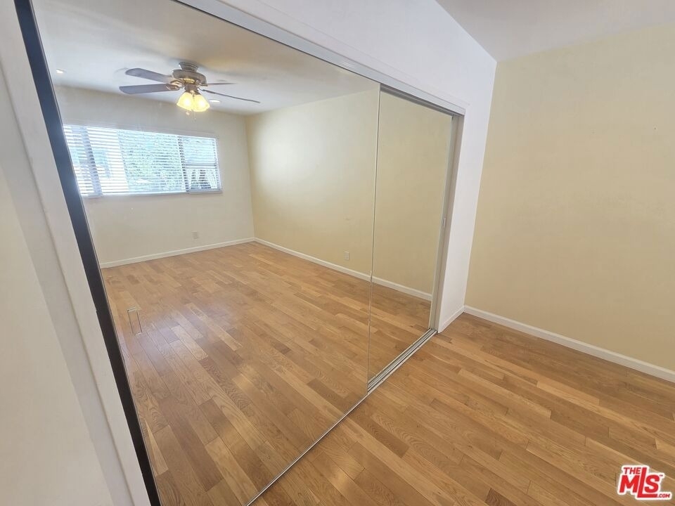 5950 Carlton Way - Photo 7