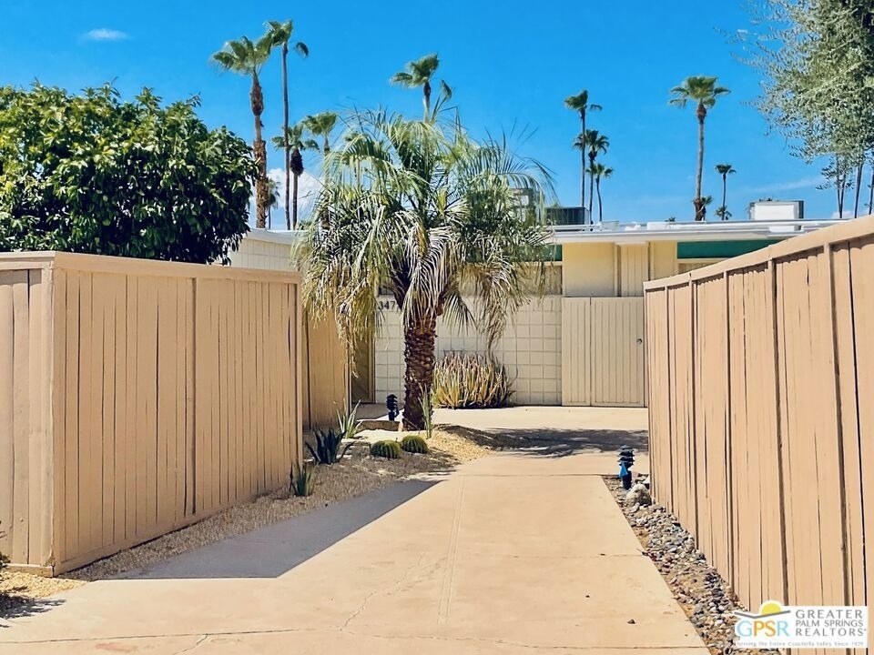 1111 E Palm Canyon Drive - Photo 18