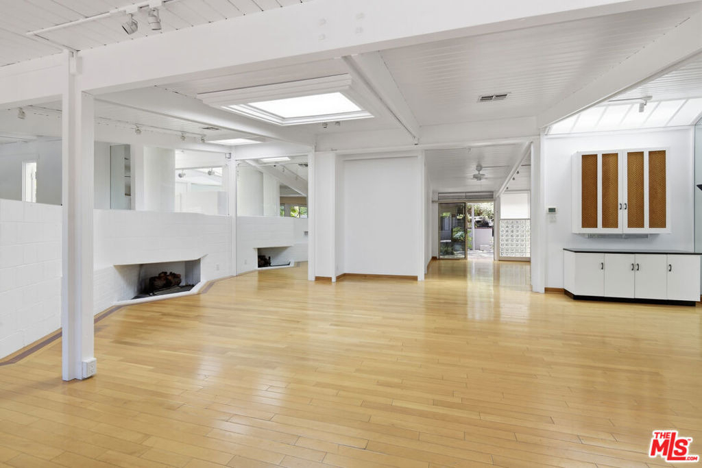 738 Hanley Avenue - Photo 10