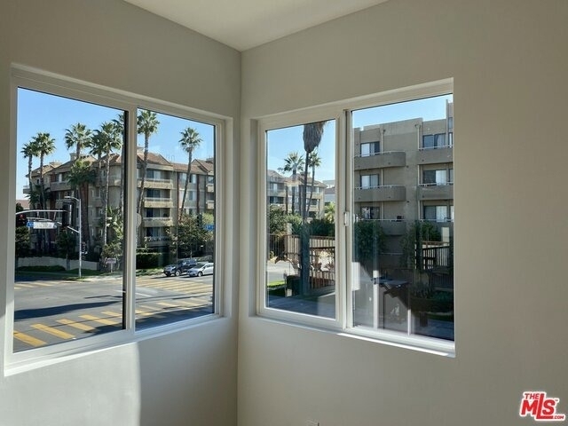 3207 W 3rd Street - Photo 11