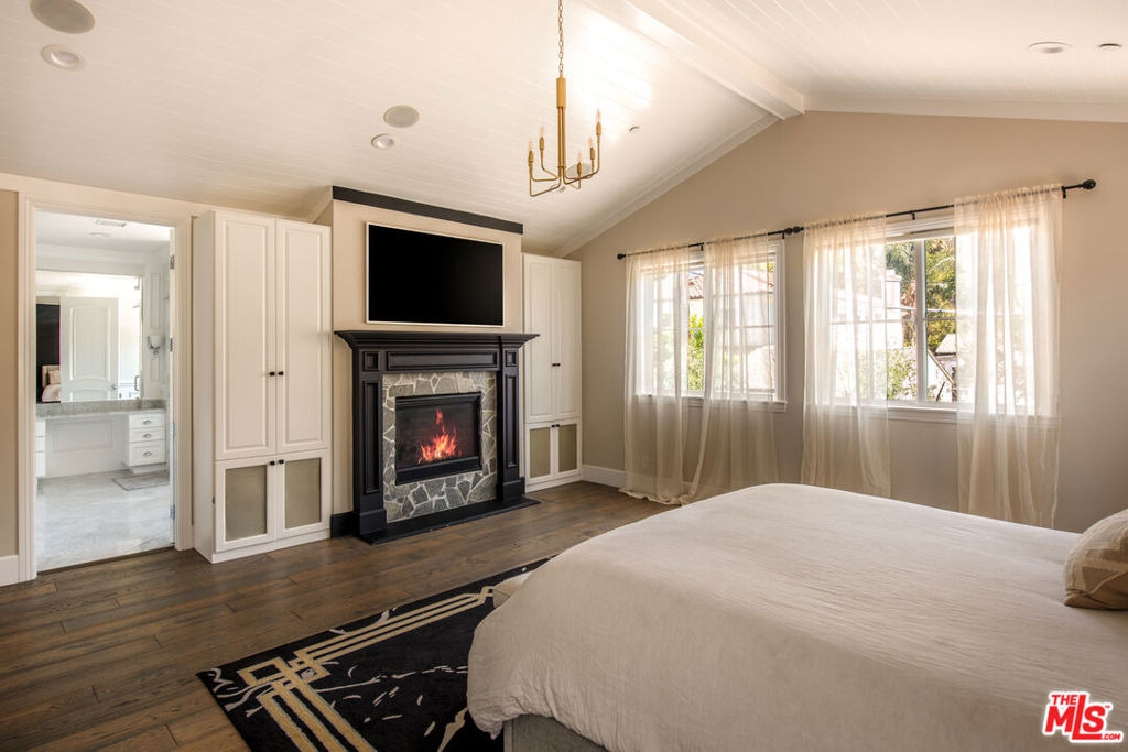 12142 Hollyglen Place - Photo 20