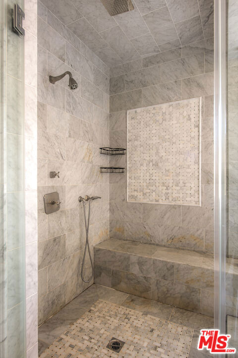 12142 Hollyglen Place - Photo 23