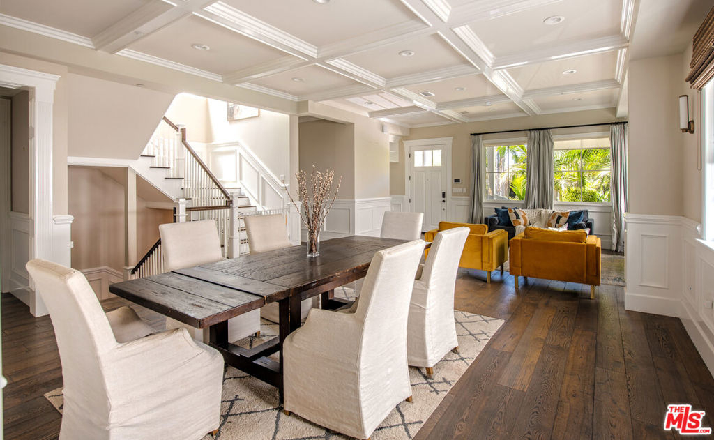12142 Hollyglen Place - Photo 8
