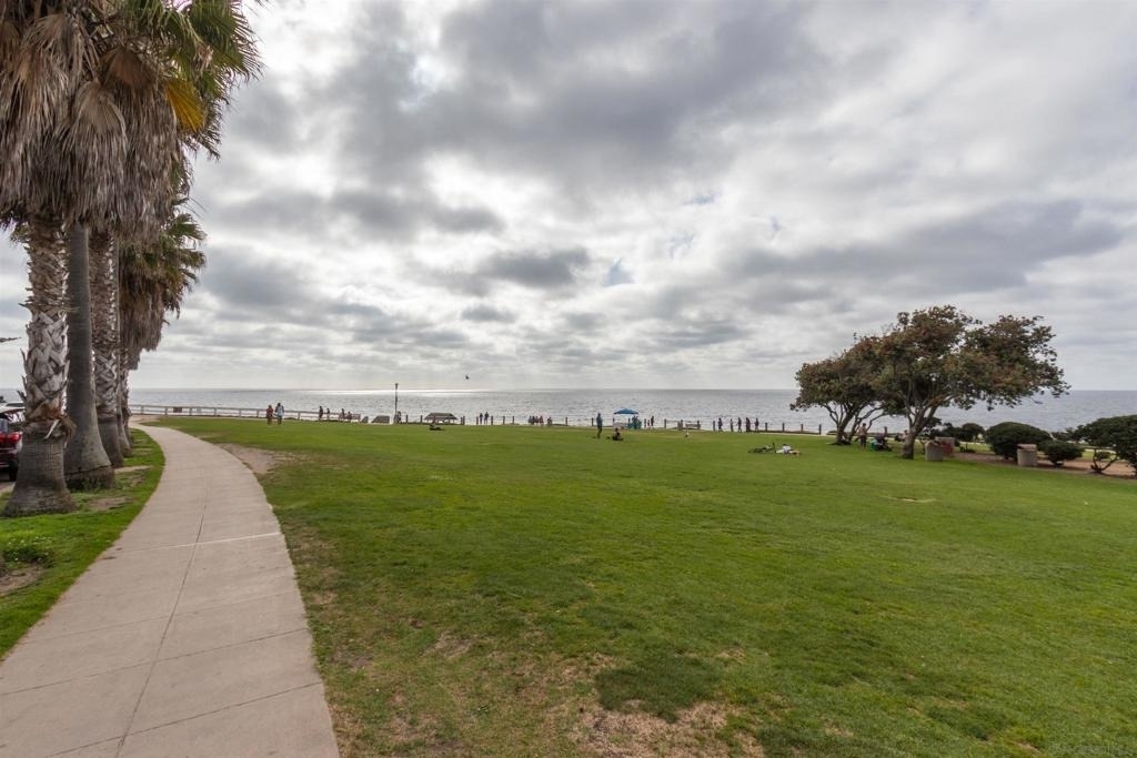 1039 Coast Blvd - Photo 21