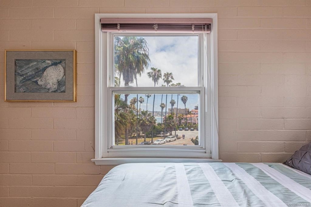 1039 Coast Blvd - Photo 7