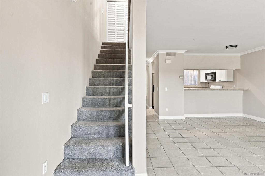 5704 Camino Del Cielo - Photo 2