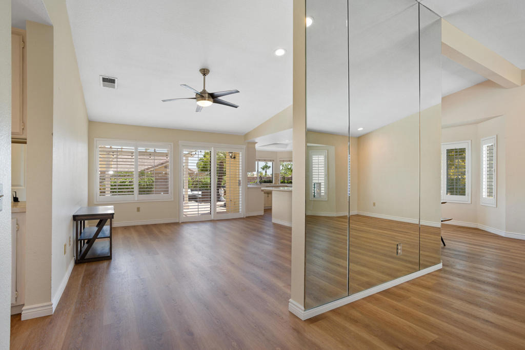 44210 Mariposa Court - Photo 11
