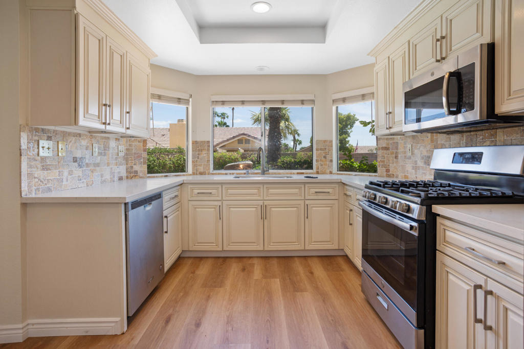 44210 Mariposa Court - Photo 7