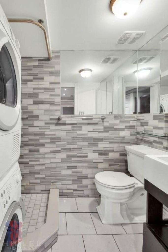 W 53rd St. - Photo 5
